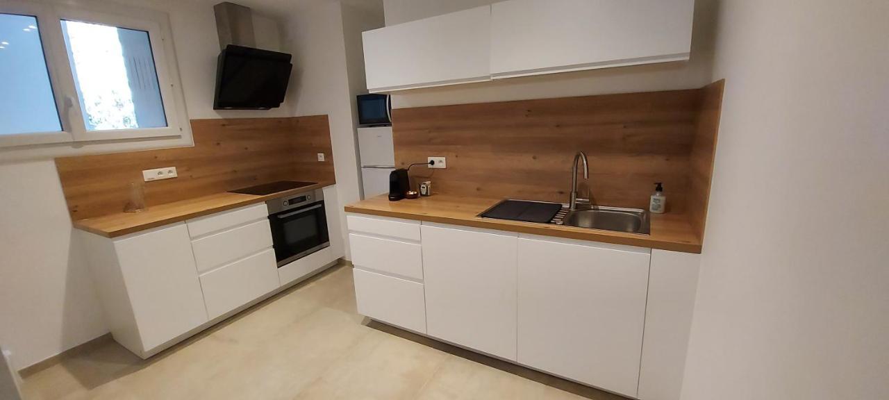 Chez Julie Apartment Saint-Raphaël Екстериор снимка