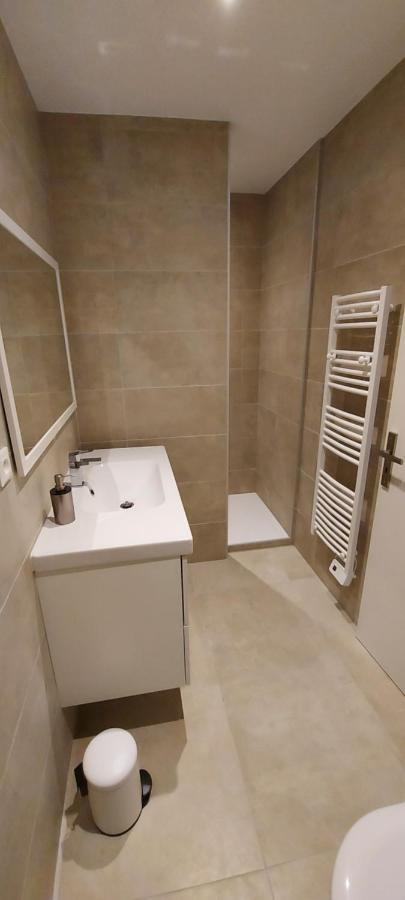 Chez Julie Apartment Saint-Raphaël Екстериор снимка