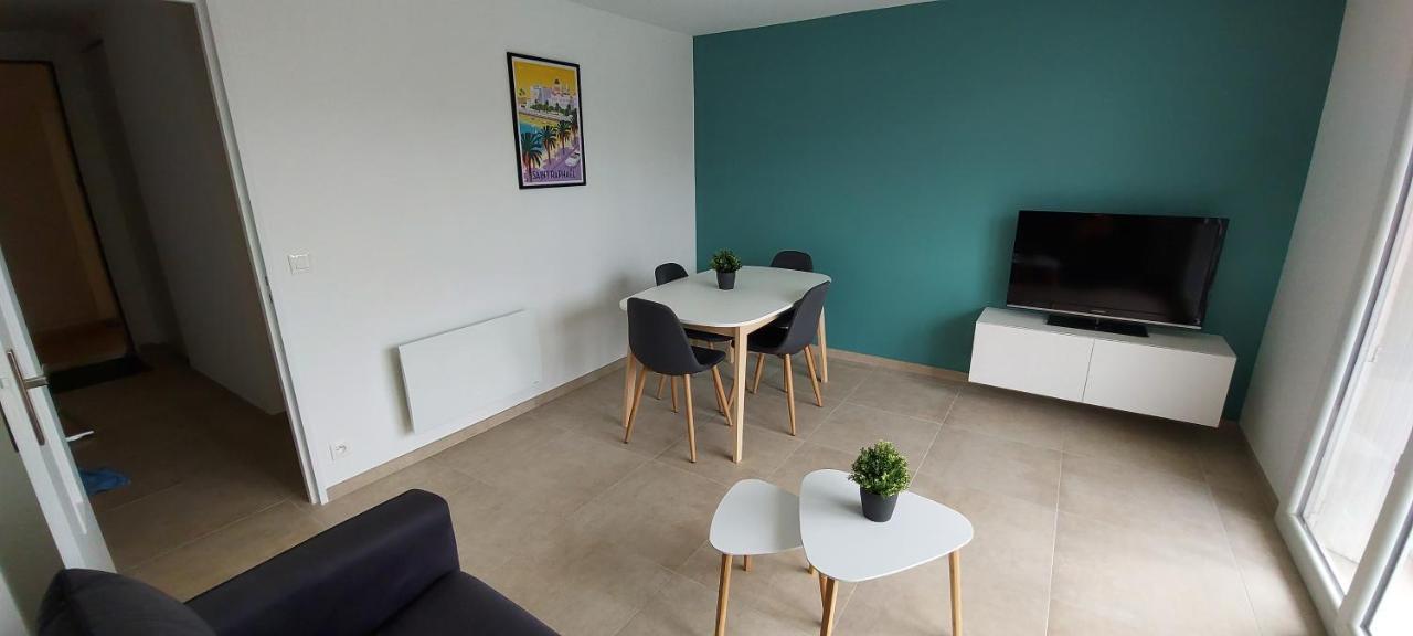 Chez Julie Apartment Saint-Raphaël Екстериор снимка