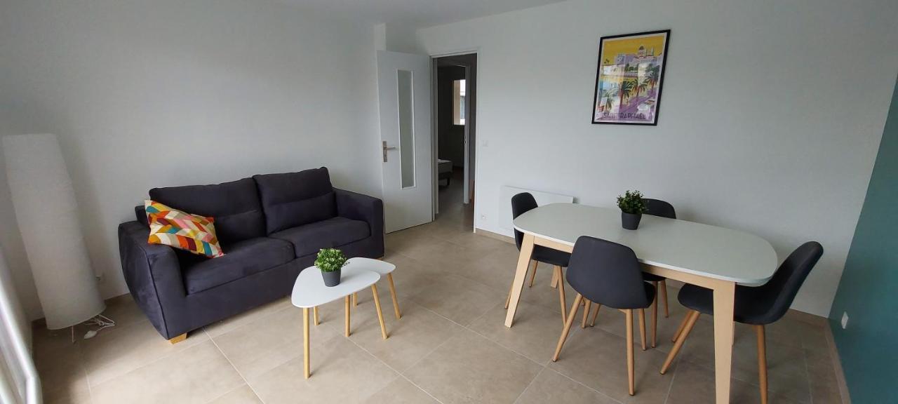 Chez Julie Apartment Saint-Raphaël Екстериор снимка
